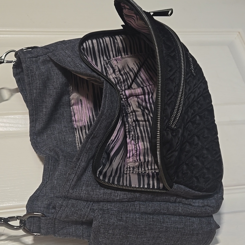 Lug Shimmy SE Crossbody Bag - Picture 4 of 13